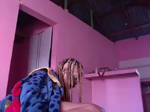 Ladyzee25 online show from 12/20/25, 12:23