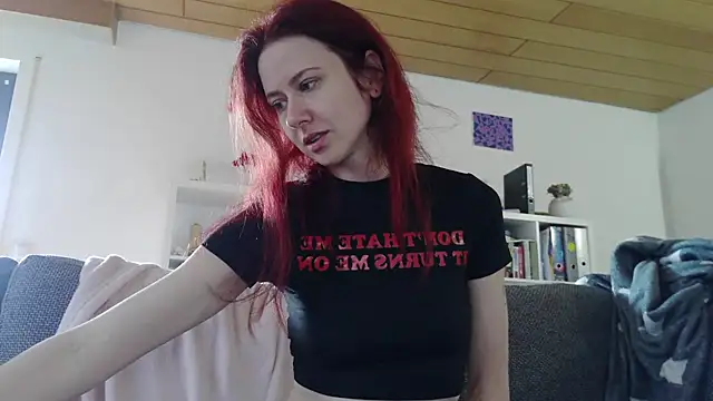 SweetSeraphine online show from 09/14/25, 09:30