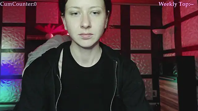 SweetSeraphine online show from 10/21/25, 05:19