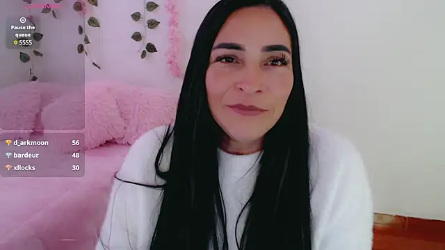 Snapshot of luna_lgomez_ chatting on 03/04/25, 01:06 luna lgomez online show from 03/04/25, 01:06