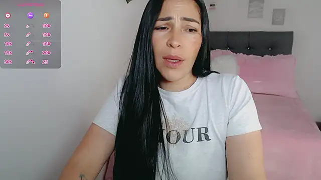 luna lgomez  online show from 03/03/26, 12:11