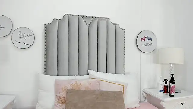 SamantaMarquez online show from 12/02/25, 07:53