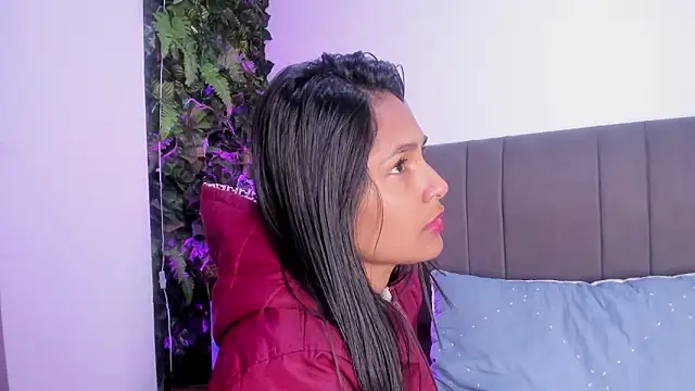 Fernanda liie  online show from 03/14/26, 12:21