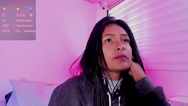 Fernanda liie  online show from 05/08/26, 12:54