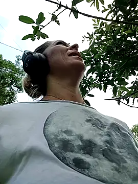 Sara Valkyri online show from 03/09/25, 03:05