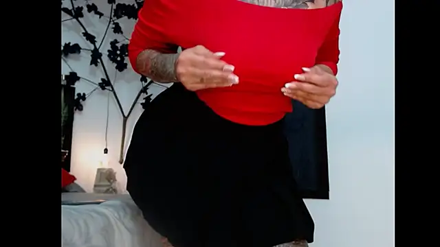 Sara Valkyri online show from 03/12/25, 09:24