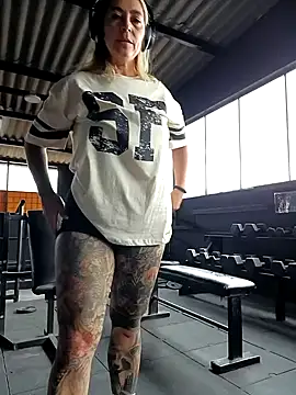 Sara Valkyri online show from 03/19/25, 06:23