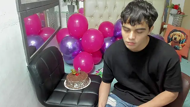 heiker  online show from 10/16/25, 03:18