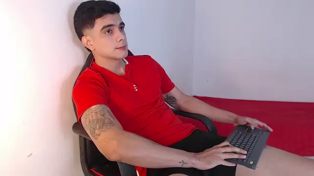 adam levis17 online show from 09/28/25, 05:57