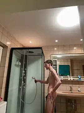 Snapshot of xy_monkeyBigCock chatting on 03/16/25, 09:05 xy monkeyBigCock online show from 03/16/25, 09:05