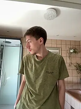 Snapshot of xy_monkeyBigCock chatting on 03/18/25, 11:41 xy monkeyBigCock online show from 03/18/25, 11:41