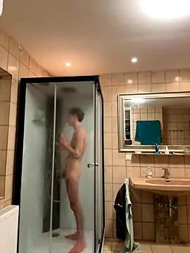 Snapshot of xy_monkeyBigCock chatting on 10/04/25, 11:25 xy monkeyBigCock online show from 10/04/25, 11:25