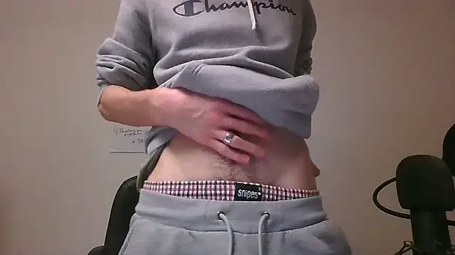 Snapshot of xy_monkeyBigCock chatting on 11/18/25, 06:34 xy monkeyBigCock online show from 11/18/25, 06:34