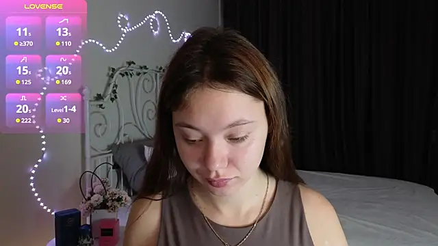 Snapshot of meow_mellie chatting on 09/24/25, 01:31 meow mellie online show from 09/24/25, 01:31