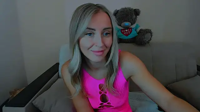 snezana blond online show from 03/17/25, 01:18