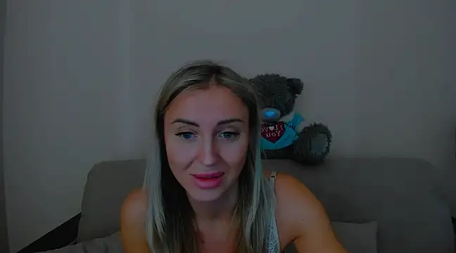 snezana blond online show from 03/20/25, 12:32