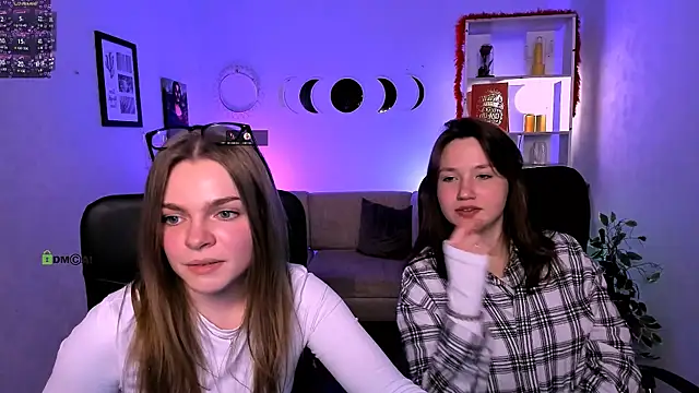 helli belli online show from 04/15/26, 07:43