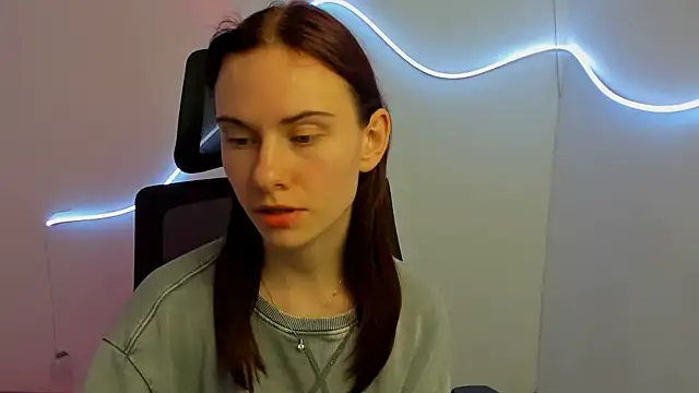 Fiona Night online show from 03/20/25, 04:29