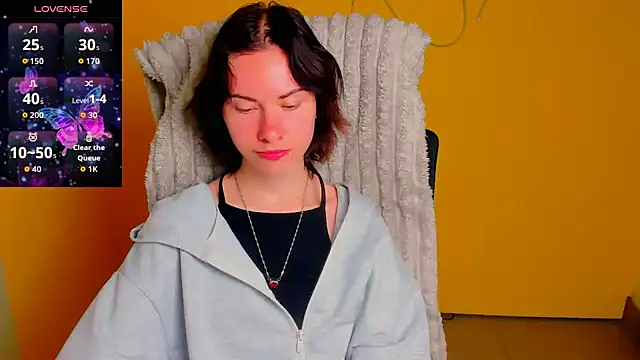 Fiona Night online show from 05/20/26, 05:46