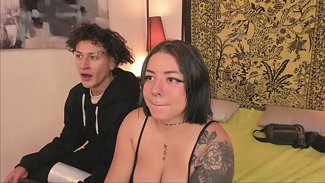 Aria and orien online show from 11/08/25, 11:10