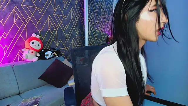 Tahara Romanov online show from 09/25/25, 04:00