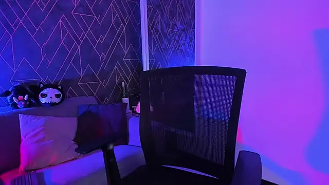 Tahara Romanov online show from 10/20/25, 07:47