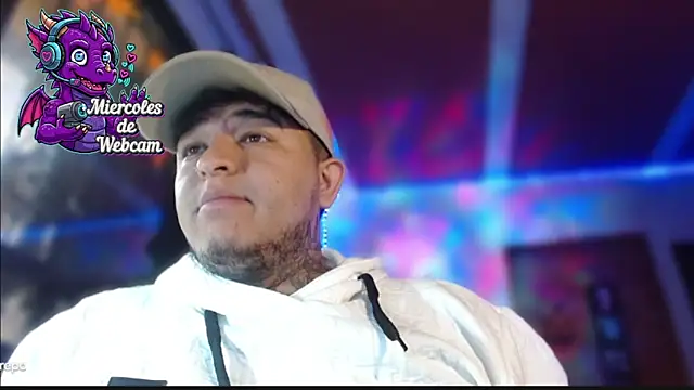 Snapshot of Strip_Classes_Col chatting on 10/15/25, 03:12 Strip Classes Col online show from 10/15/25, 03:12