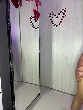 ElectraRhodes1 online show from 02/20/26, 08:42