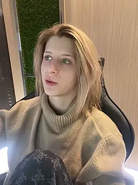 Snapshot of amorearte_m chatting on 03/12/25, 12:53 amorearte m online show from 03/12/25, 12:53