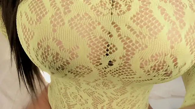 Snapshot of Hannahx__ chatting on 01/25/25, 10:29 Hannahx online show from 01/25/25, 10:29