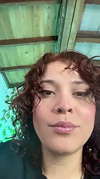 LiraSonnett online show from 12/16/25, 09:09