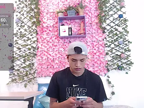 willians   0 online show from 10/30/25, 04:14