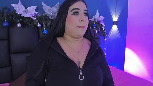 DANESKA HILLER online show from 12/19/25, 07:43