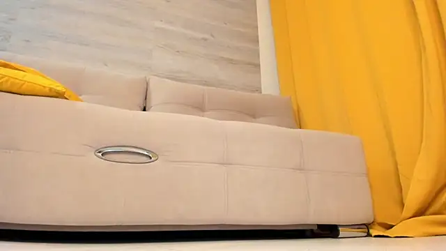 Snapshot of IreneHabibi chatting on 03/23/26, 05:33 IreneHabibi online show from 03/23/26, 05:33