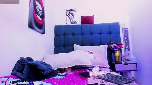 Snapshot of Aitana_star1 chatting on 11/21/25, 08:02 Aitana star1 online show from 11/21/25, 08:02