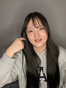 MinaKubo online show from 04/06/26, 01:23