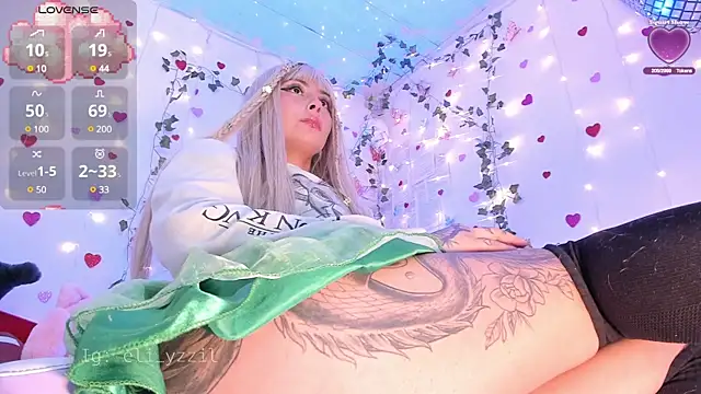 Snapshot of elizabeth_jiing chatting on 03/17/25, 11:00 elizabeth jiing online show from 03/17/25, 11:00