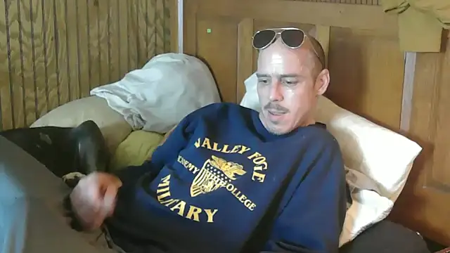 Snapshot of Mac_ThunderCock chatting on 10/09/25, 11:47 Mac ThunderCock online show from 10/09/25, 11:47