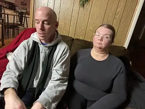 Snapshot of Mac_ThunderCock chatting on 02/14/26, 04:42 Mac ThunderCock online show from 02/14/26, 04:42