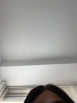 xnaomivaruna online show from 03/10/25, 11:42