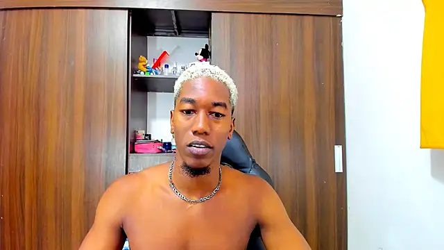 Dreamastercum  online show from 10/13/25, 01:22