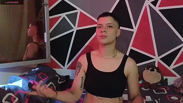 Snapshot of demimoore222 chatting on 09/19/25, 09:26 demimoore222 online show from 09/19/25, 09:26