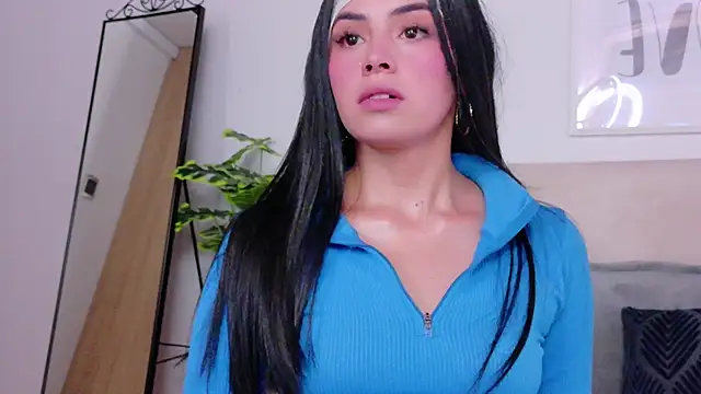 Snapshot of SaritaBratz chatting on 11/07/25, 08:31 SaritaBratz online show from 11/07/25, 08:31