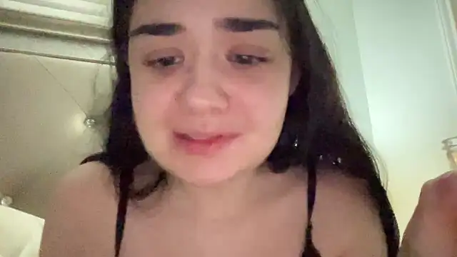 Lolabunny23 online show from 06/02/26, 09:55