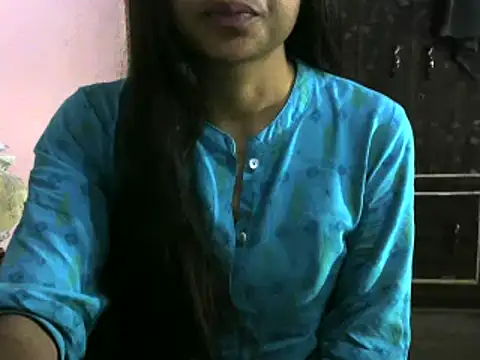 Snapshot of mayra89 chatting on 03/08/25, 11:37 mayra89 online show from 03/08/25, 11:37