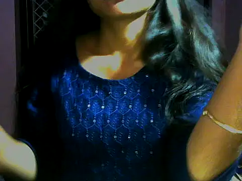 Snapshot of mayra89 chatting on 11/08/25, 02:39 mayra89 online show from 11/08/25, 02:39