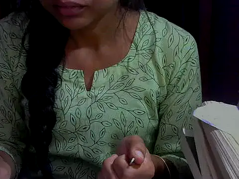 Snapshot of mayra89 chatting on 11/12/25, 01:50 mayra89 online show from 11/12/25, 01:50