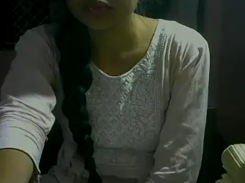 Snapshot of mayra89 chatting on 11/18/25, 02:54 mayra89 online show from 11/18/25, 02:54