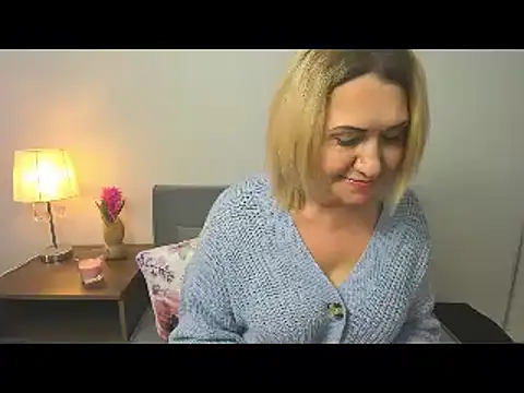 Snapshot of IsabellaSexyMilf chatting on 03/21/25, 01:23 IsabellaSexyMilf online show from 03/21/25, 01:23