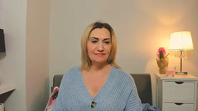 Snapshot of IsabellaSexyMilf chatting on 03/23/25, 06:26 IsabellaSexyMilf online show from 03/23/25, 06:26